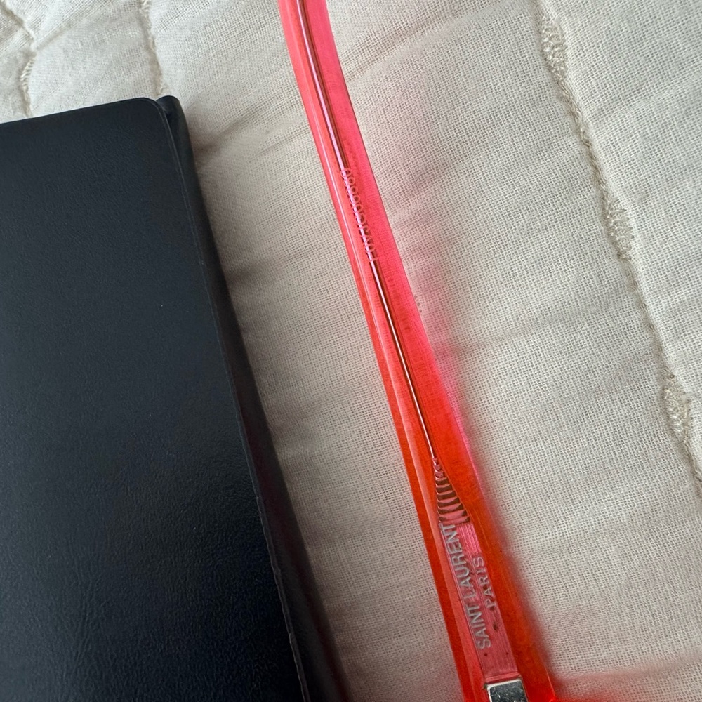 🍊Saint Laurent Red Sunglasses Accessories - Picture 4 of 4
